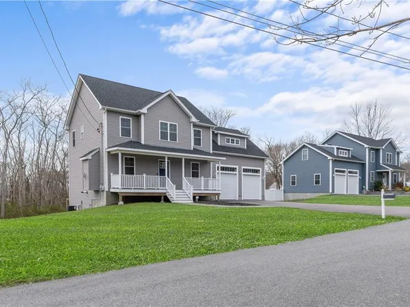 5 Rego Ave, Bristol, RI 02809