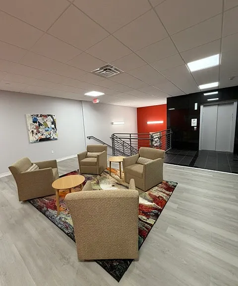 Residences at Sharon Gallery — Photo 58