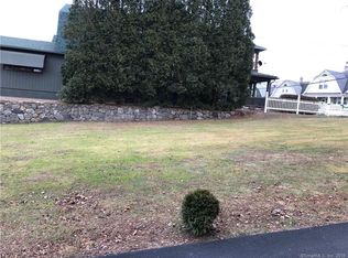 221 Meriden Rd, Waterbury, CT 06705