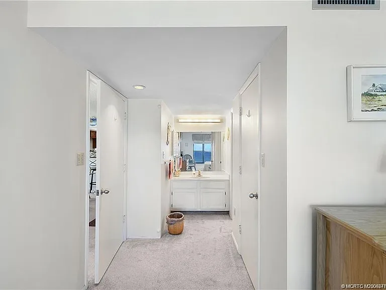 10200 S Ocean Dr #510 — Photo 23