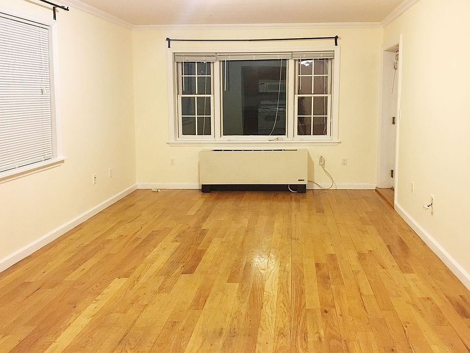 1st image of 1438 31st Dr APT 7