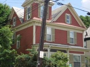 2 Stevens St, Lowell, MA 01851