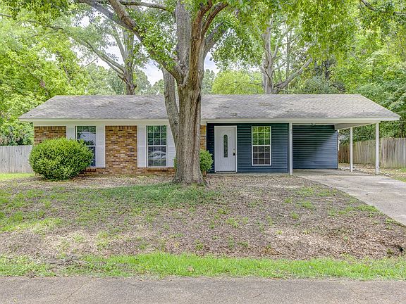 2nd image of 105 Linda Cir