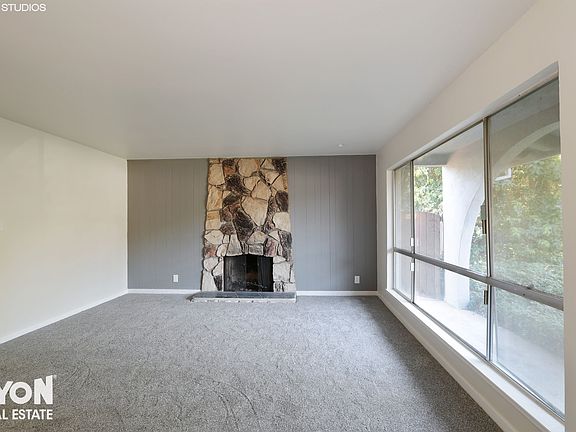 2nd image of 2525 Castine Ct