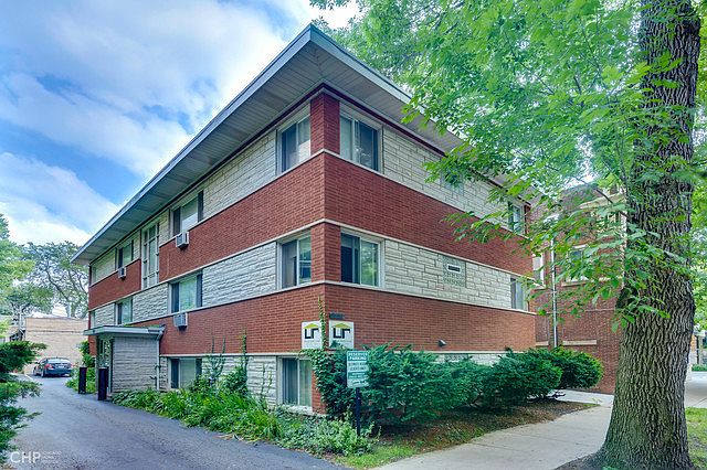 1st image of 5653 S Blackstone Ave APT 2E