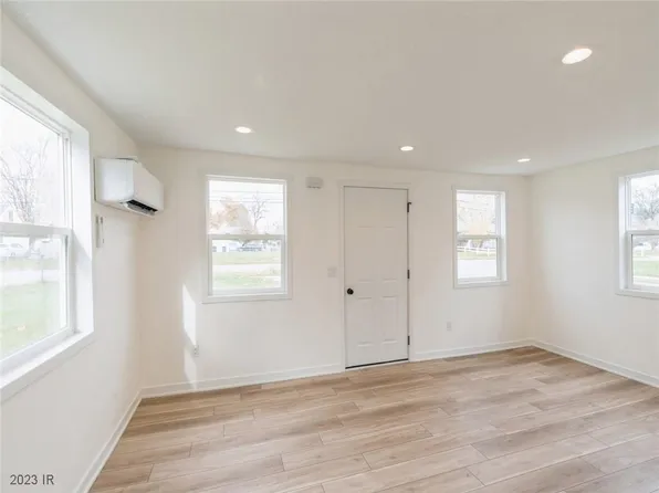 3839 Easton Blvd, Des Moines, IA 50317