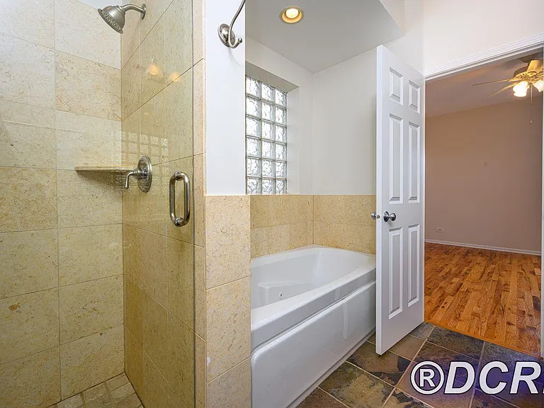 7024 N Ridge Blvd #2S — Photo 13