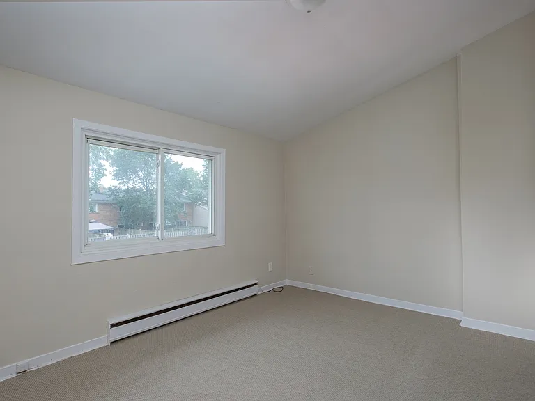 153 Arbour Glen Cres — Photo 17
