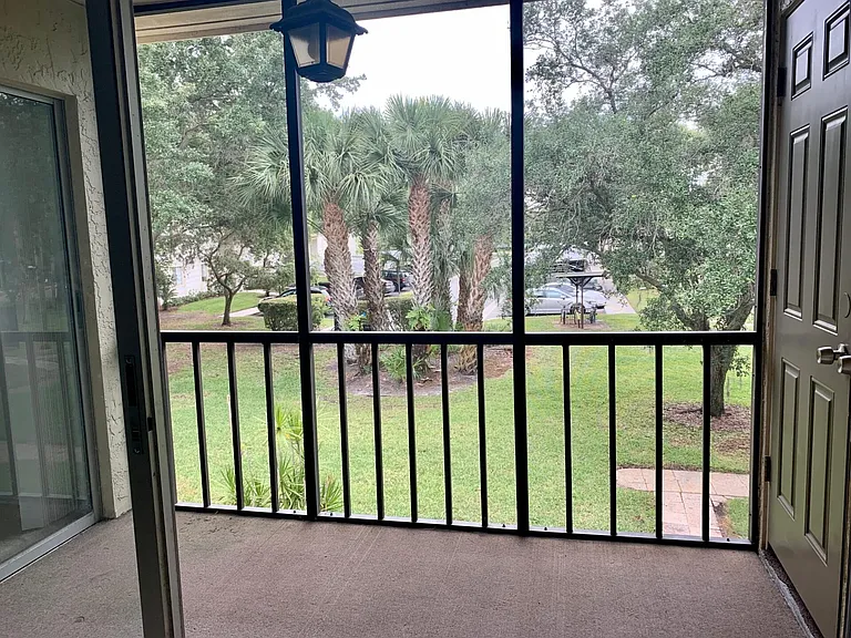 112 Cypress Ct — Photo 8