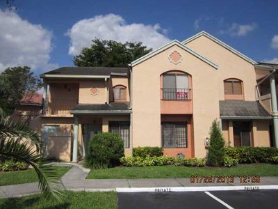 8225 NW 191st St #1-D, Hialeah, FL, 33015