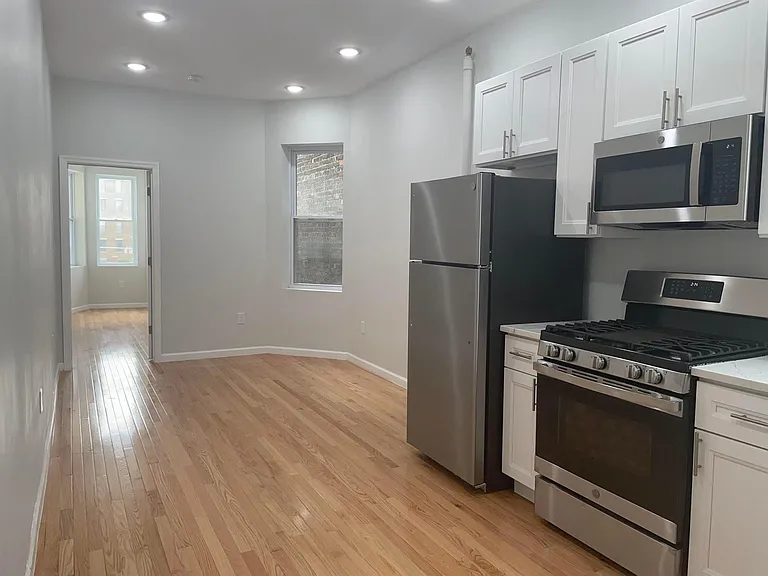 1619 Palisade Ave #4L — Photo 3