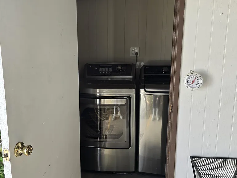 136 W Camino Manzana #A — Photo 11