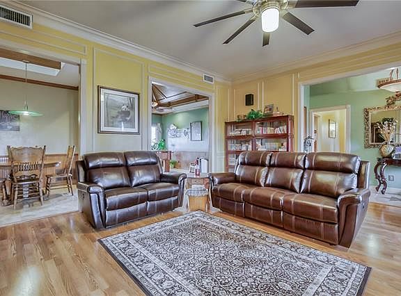 5th image of 1880 Jordan Ln