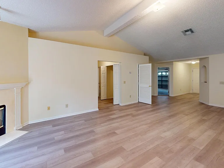 2484 Glade Springs Dr — Photo 9