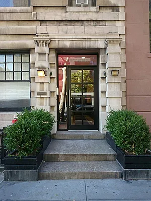 Rented by Compass | media 29