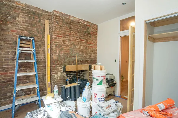 Rented by City Connections Realty | media 8