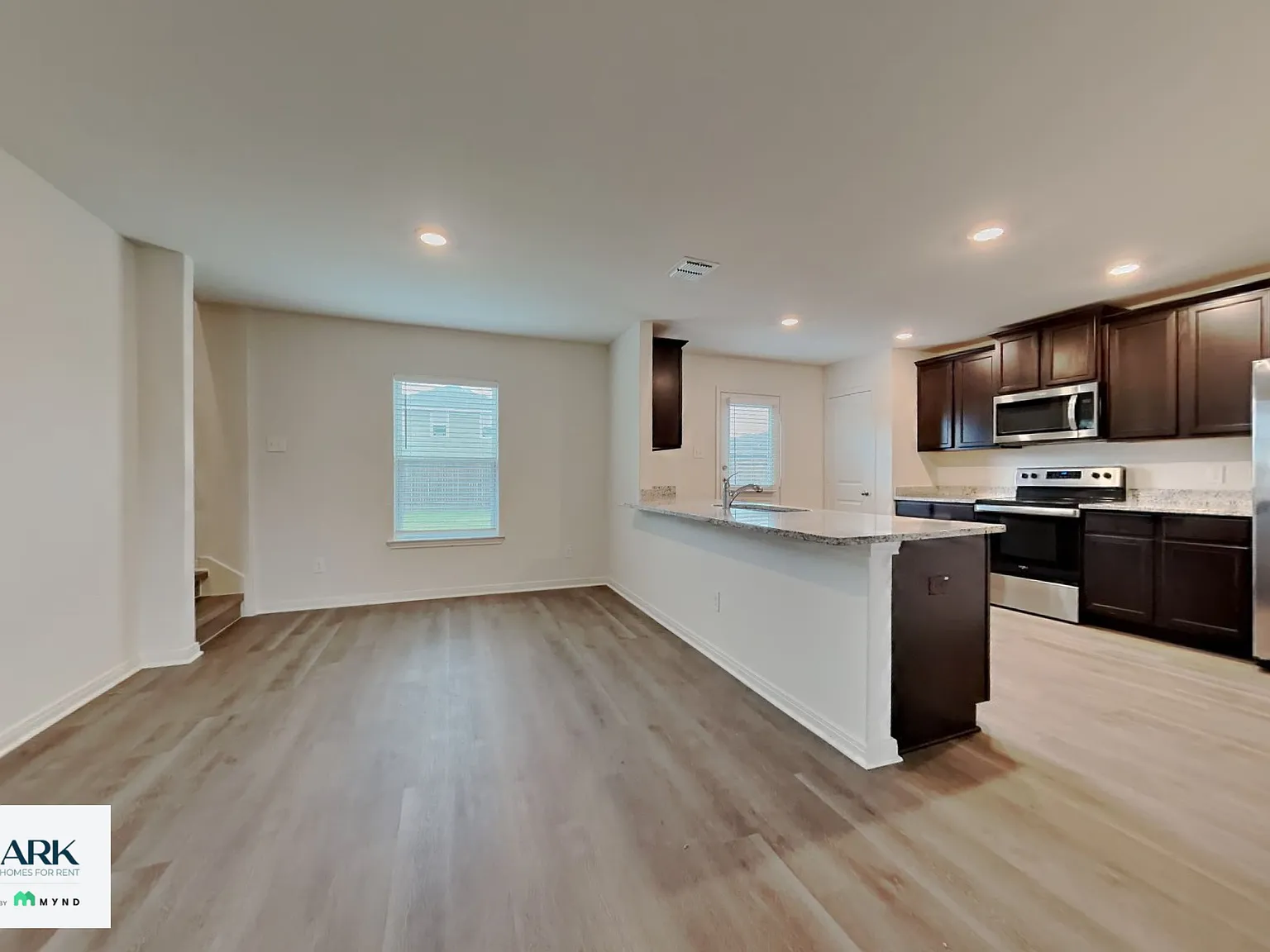 3 bed, 2.0 bath, 1525 sqft, $1,415 — Photo 4