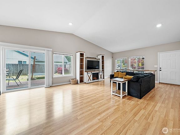 3rd image of 3014 243rd Street Ct E