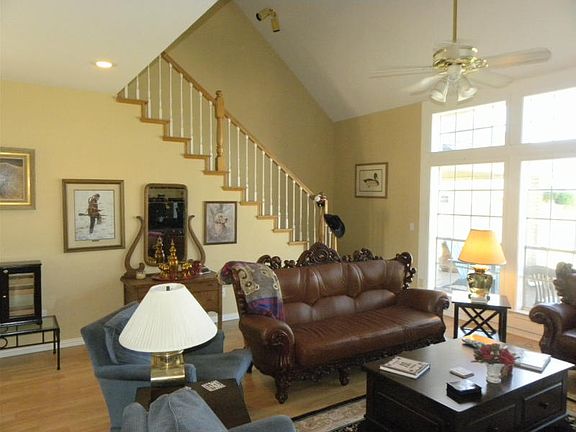 3rd image of 7701 Nocona Cir