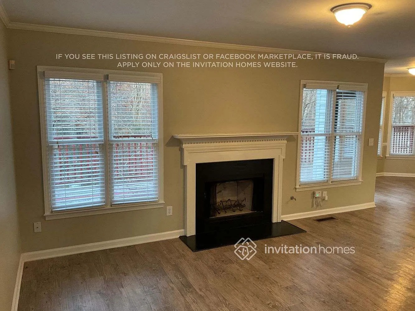 655 River Overlook Dr Lawrenceville, GA 30043 — Photo 2