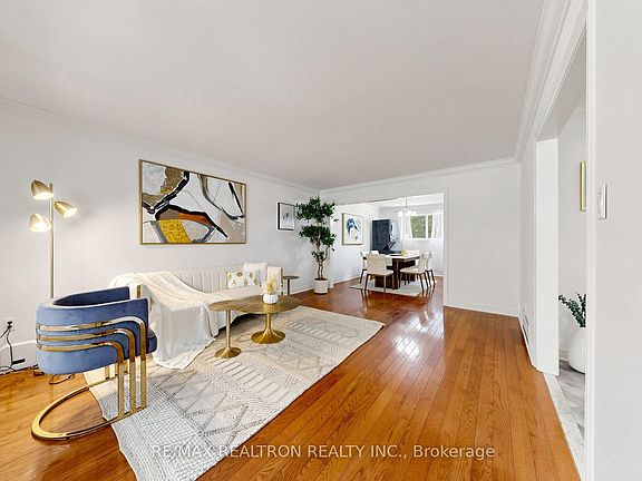 5th image of 229 Chartland Blvd S