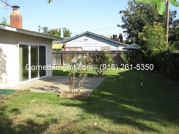 5th image of 2551 La Loma Dr