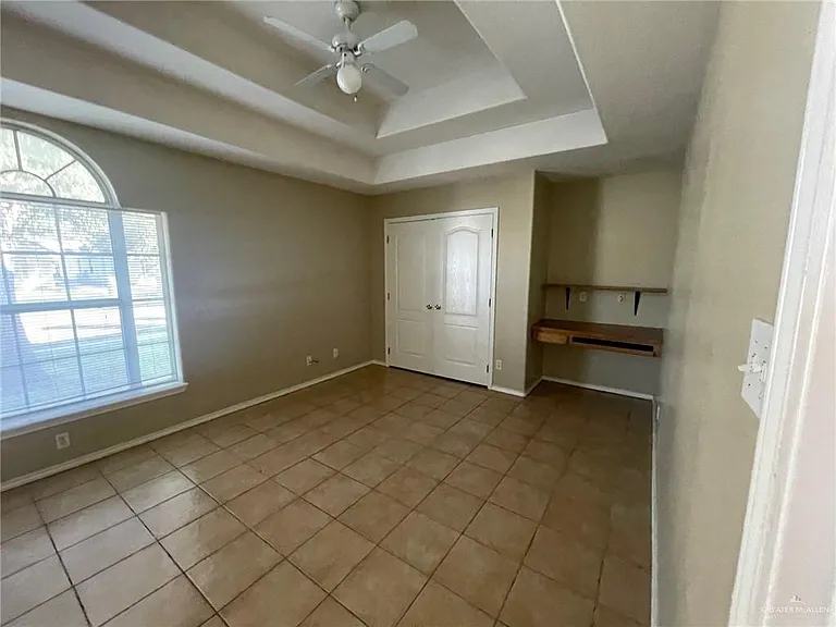 815 N Cross Ln #4 — Photo 4