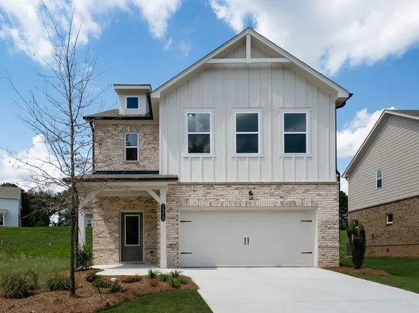 1375 Windance Lake Dr, Loganville, GA 30052