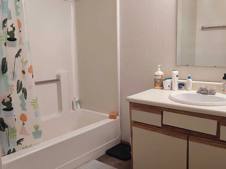 624 S. Gilbert Street — Photo 7