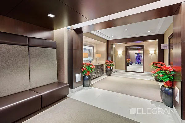 Rented by (Legacy) Elegran | media 13