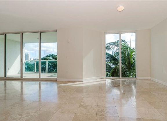 Additional Living Room
