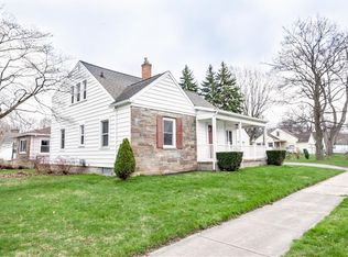 211 Barry Rd, Rochester, NY 14617