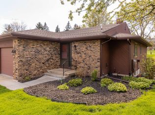 1313 Cranbrook Ter NE, Grand Rapids, MI 49505