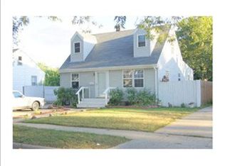 3004 Kenmore Ave, Rockford, IL