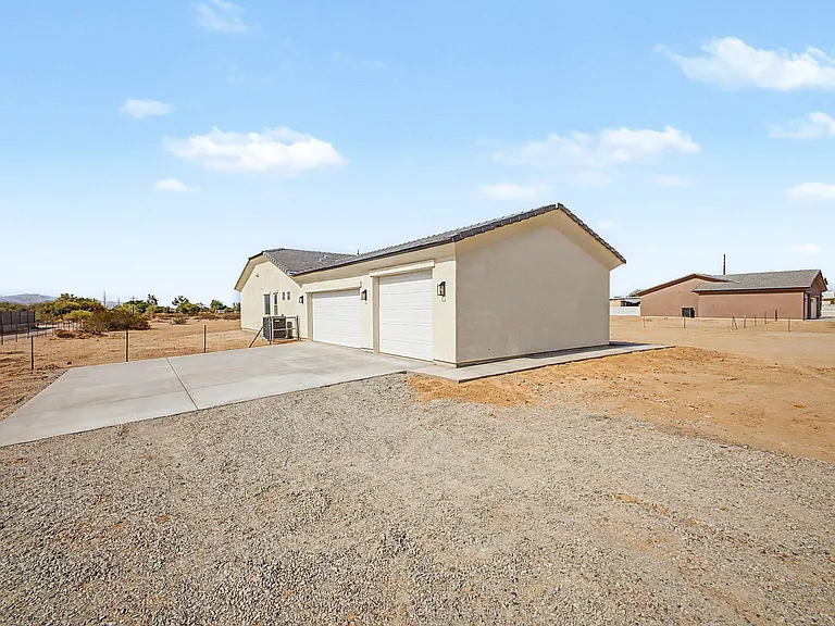 12138 S Airport Rd — Photo 35