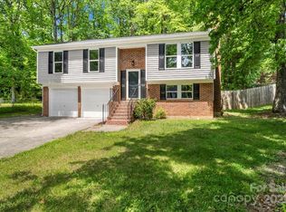 6839 Wagon Oak Rd, Charlotte, NC 28212