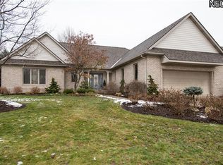6448 Dunwoody Cir NW, Canton, OH 44718