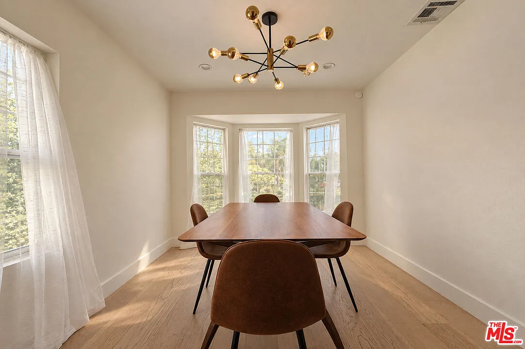 4 bed, 3.0 bath, 1468 sqft, $6,700 — Photo 4