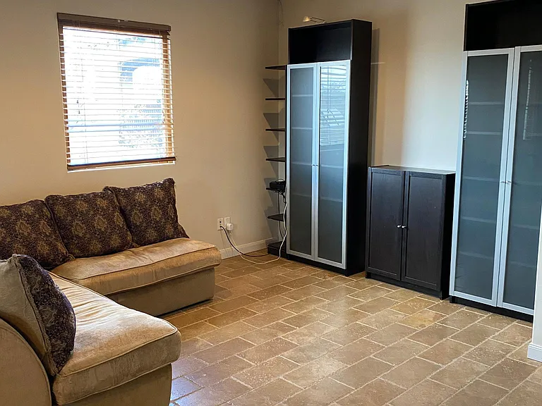 219 Richmond Dr SE #2 — Photo 6