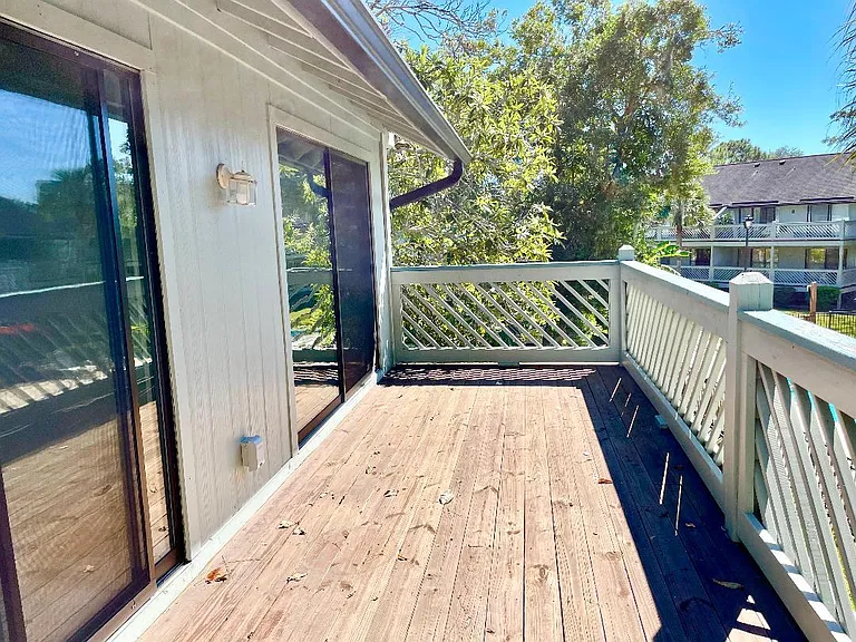 100 Blair Rd — Photo 4