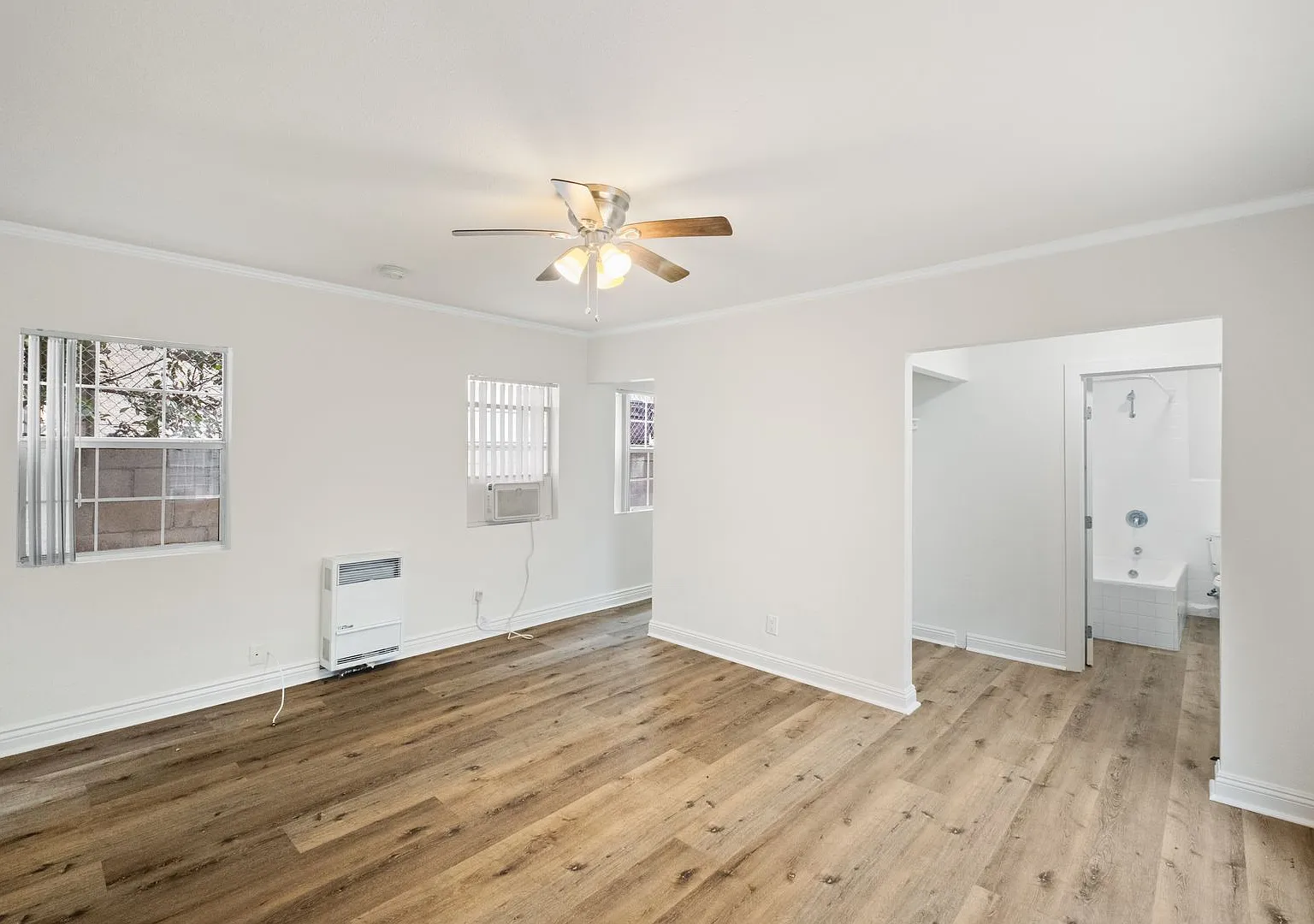 1234 N. Berendo — Photo 4