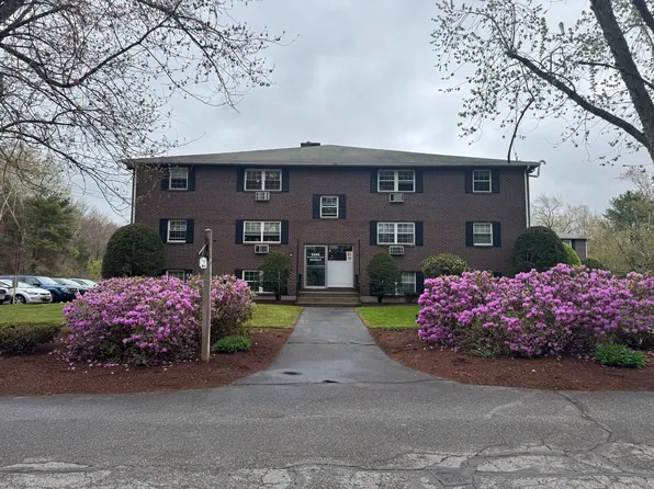96 Richardson Rd #B18, North Chelmsford, MA 01863