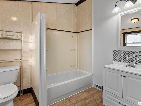 12th image of this home