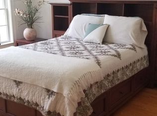 24 Bittersweet Way, Stonington, CT 06378