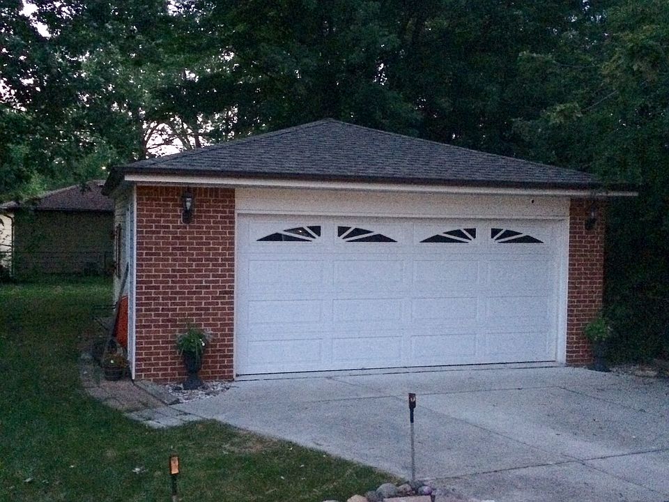 2 car garage built ten years