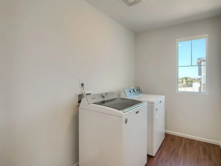 4595 N Picadilly Ct — Photo 32