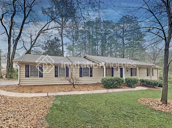 3913 Plantation Dr, Marietta, GA 30062