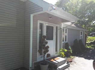 20 Chequeset Rd, Worcester, MA 01605