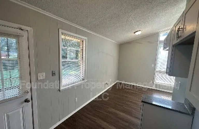 2252 Cassie Ave — Photo 8
