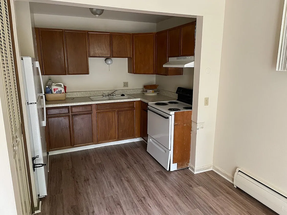 Building Photo - 2655 Mapleton Ave #105